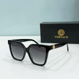 Picture of Versace Sunglasses _SKUfw55764378fw